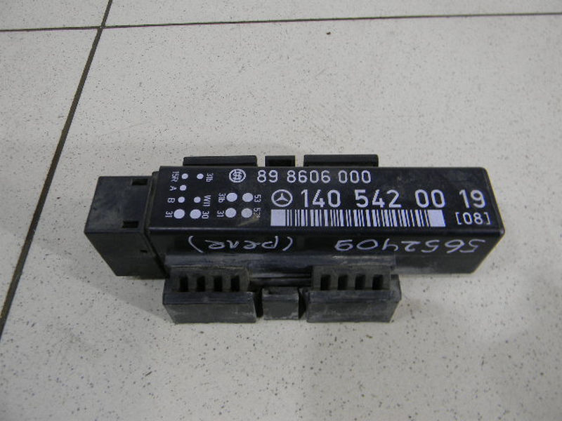 Предохранитель на дворники w140