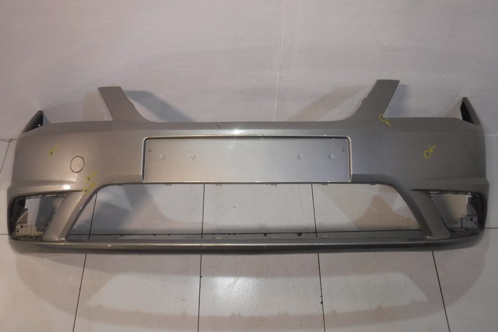 Бампер передний Seat Toledo 4 NH 201